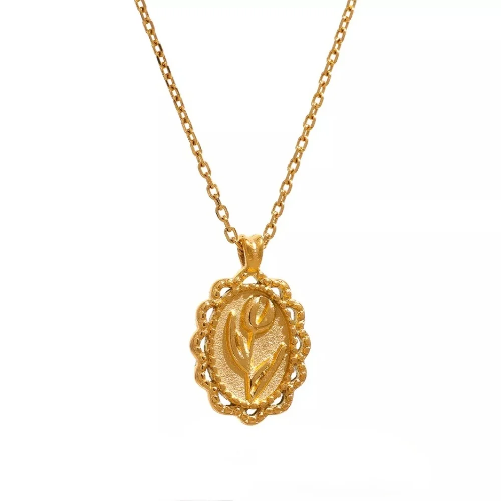 Pretty Flower Pendant Necklace - Picture 2 of 6